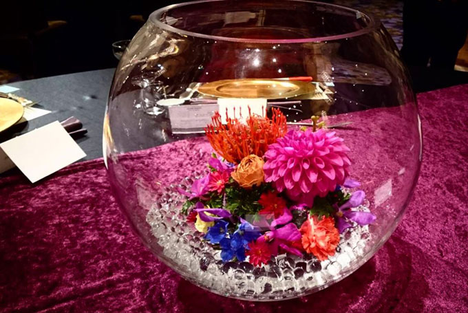 本日ご結婚式のお二人の会場装花です 萃香園ホテルブログ